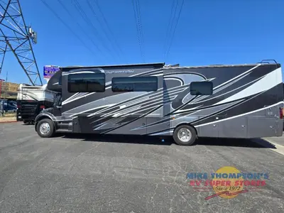 2023 Thor Motor Coach Inception photo 4