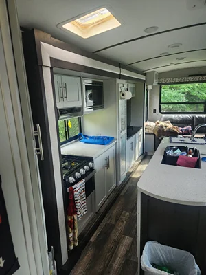 2019 KEYSTONE PREMIER ULTRA LITE photo 11