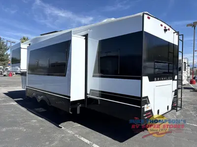 2026 Brinkley Model Z photo 6