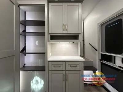 2026 Brinkley Model Z photo 29