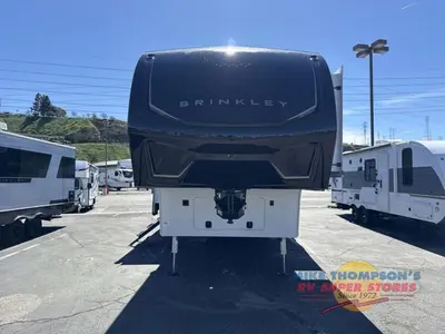 2026 Brinkley Model Z photo 3