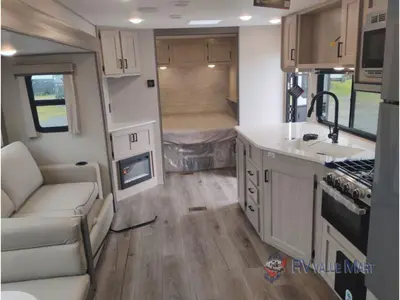 2026 Coachmen Catalina Legacy Edition photo 20