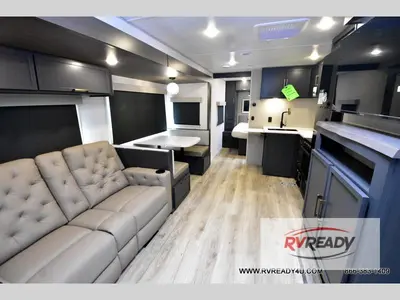 2027 Forest River Grand Surveyor photo 7