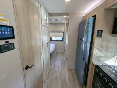 2027 Thor Motor Coach Omni photo 29
