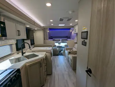 2027 Thor Motor Coach Omni photo 41