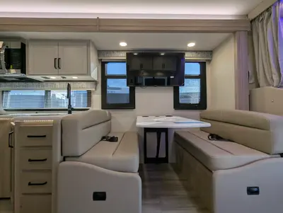 2027 Thor Motor Coach Omni photo 24