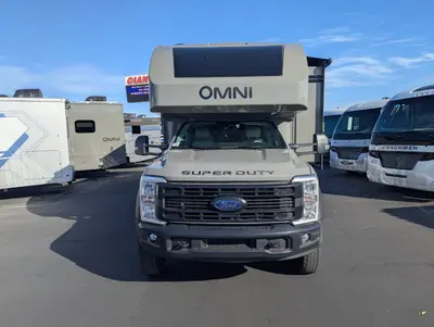 2027 Thor Motor Coach Omni photo 3