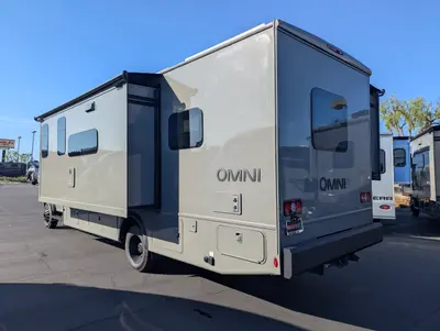 2027 Thor Motor Coach Omni photo 8
