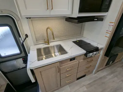 2027 Thor Motor Coach Four Winds photo 19