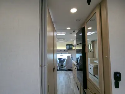 2027 Thor Motor Coach Four Winds photo 28