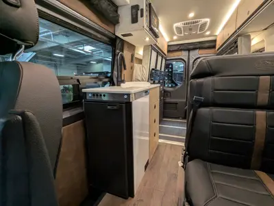 2027 Storyteller Overland Mode photo 19