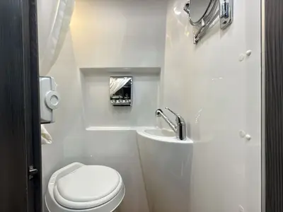 2020 Airstream Interstate photo 40
