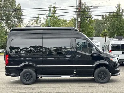 2020 Airstream Interstate photo 10