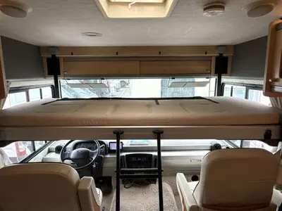 2015 Winnebago Tribute photo 38