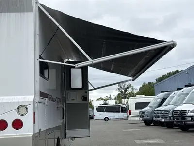 2015 Winnebago Tribute photo 15