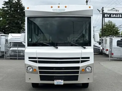 2015 Winnebago Tribute photo 4