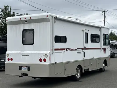 2015 Winnebago Tribute photo 9