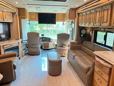 2019 TIFFIN MOTORHOMES PHAETON photo 4
