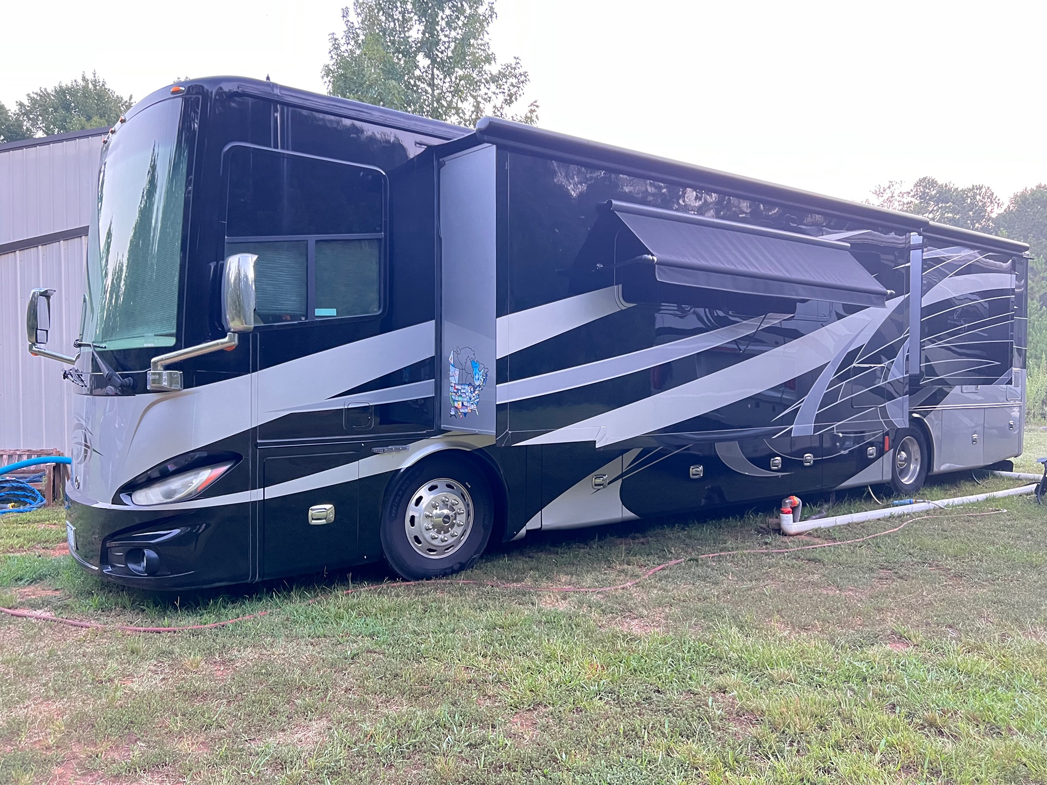 2019 TIFFIN MOTORHOMES PHAETON exterior