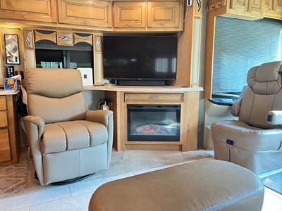 2019 TIFFIN MOTORHOMES PHAETON photo 6