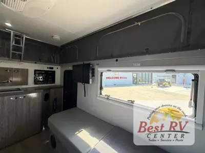 2021 Black Series Black Series Camper photo 45