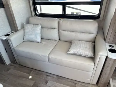 2025 Thor Motor Coach Vegas photo 24