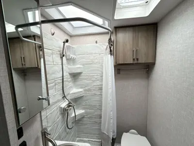 2025 Thor Motor Coach Vegas photo 32