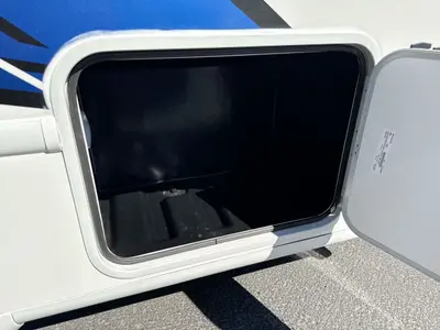 2025 Thor Motor Coach Vegas photo 14