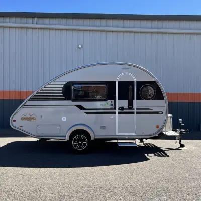 2020 NuCamp TAB 400 photo 2