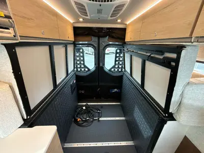 2026 Storyteller Overland Darkmode photo 36