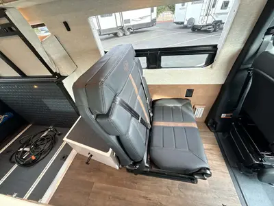 2026 Storyteller Overland Darkmode photo 38
