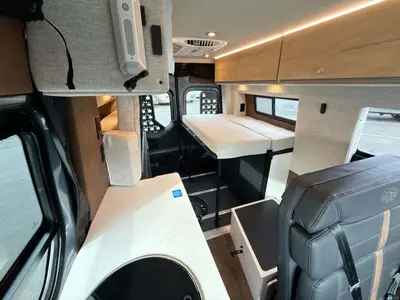 2026 Storyteller Overland Darkmode photo 41