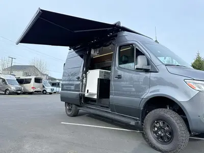 2026 Storyteller Overland Darkmode photo 14