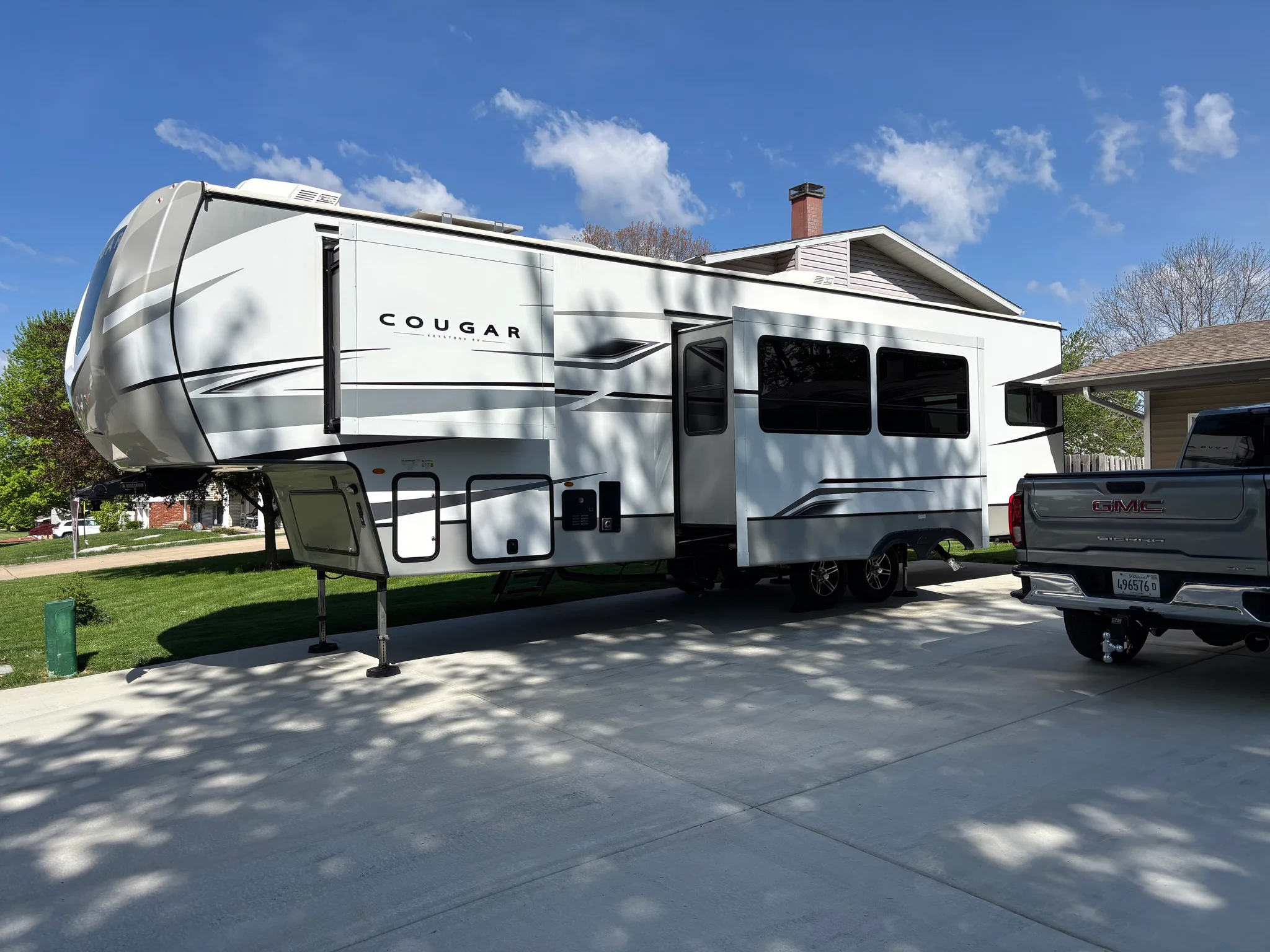 2023 KEYSTONE COUGAR exterior
