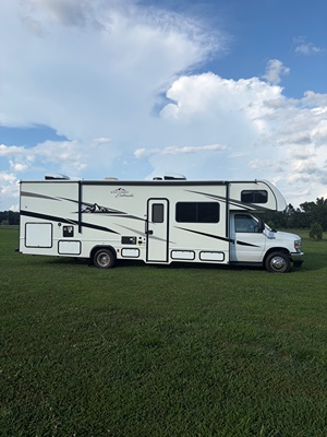 Used 2023 East To West Entrada 3100 Fb