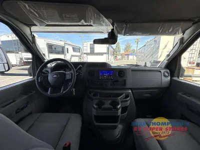 2026 Forest River RV Sunseeker LE photo 17