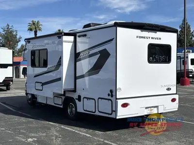 2026 Forest River RV Sunseeker LE photo 13