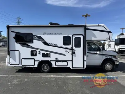 2026 Forest River RV Sunseeker LE photo 16