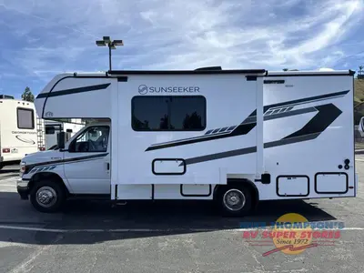 2026 Forest River RV Sunseeker LE photo 12