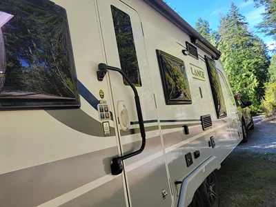 2021 LANCE 2075 TRAVEL TRAILER photo 11