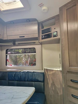 2021 LANCE 2075 TRAVEL TRAILER photo 23
