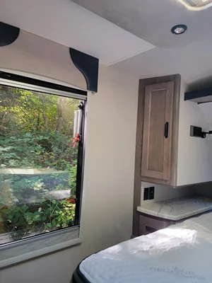 2021 LANCE 2075 TRAVEL TRAILER photo 8