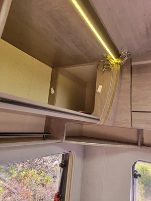2021 LANCE 2075 TRAVEL TRAILER photo 3