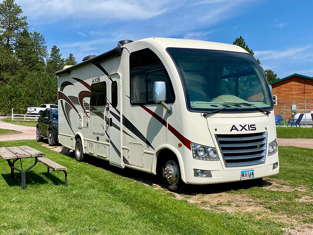 2022 THOR MOTOR COACH AXIS exterior