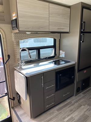 2022 THOR MOTOR COACH AXIS photo 16
