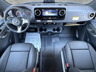 2027 Storyteller Overland Mode photo 39