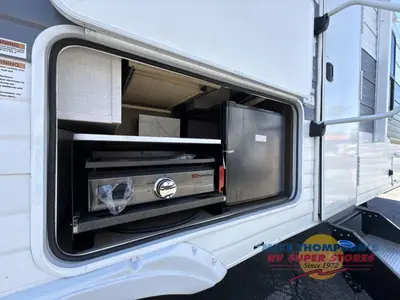 2026 Forest River RV Wildwood X-Lite photo 17