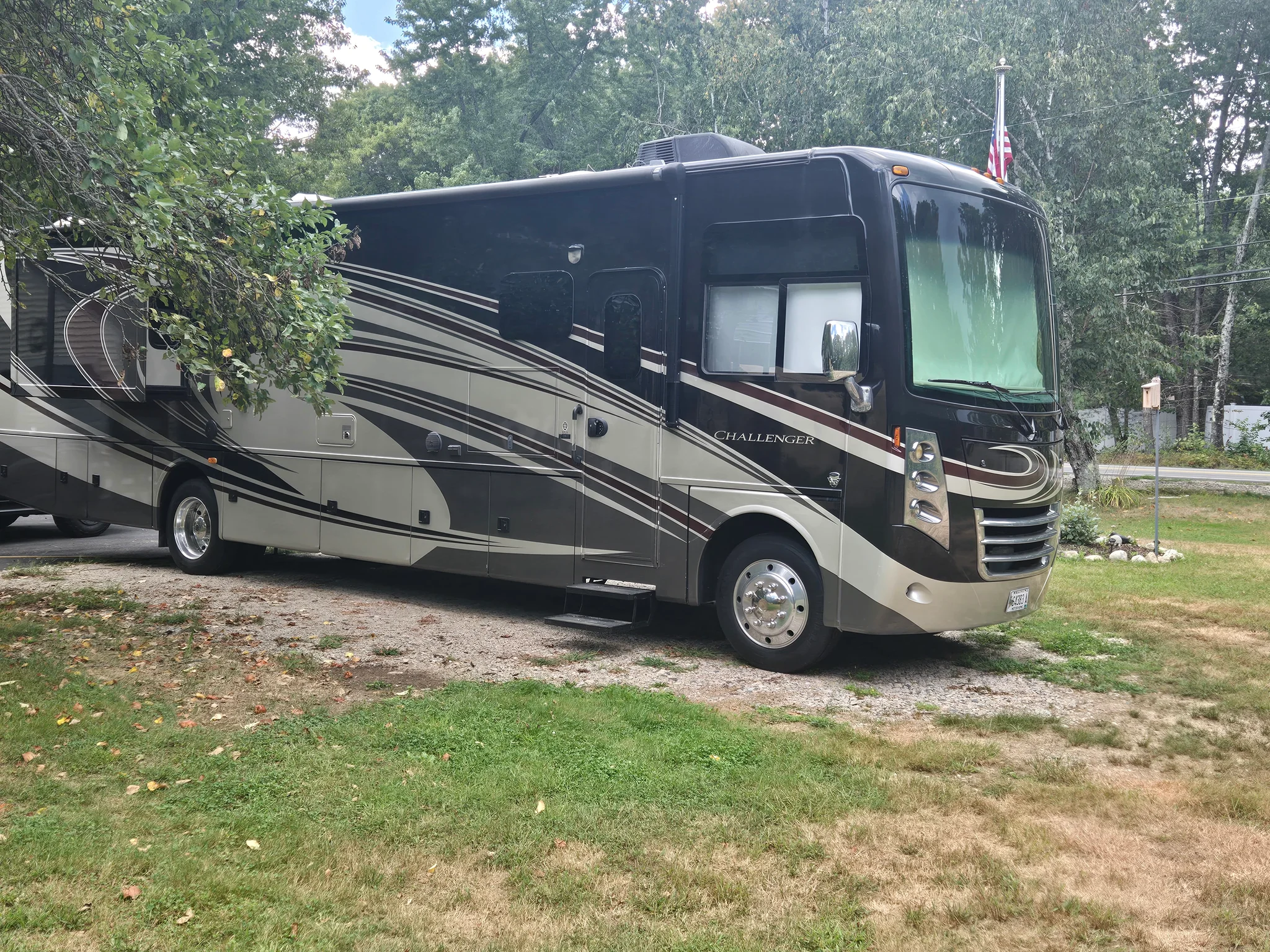 2015 THOR MOTOR COACH CHALLENGER exterior
