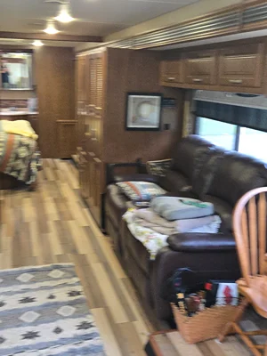 2015 THOR MOTOR COACH CHALLENGER photo 24