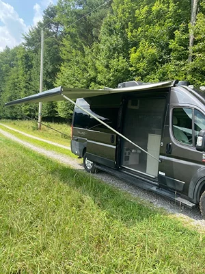 2021 THOR MOTOR COACH TELLARO photo 2